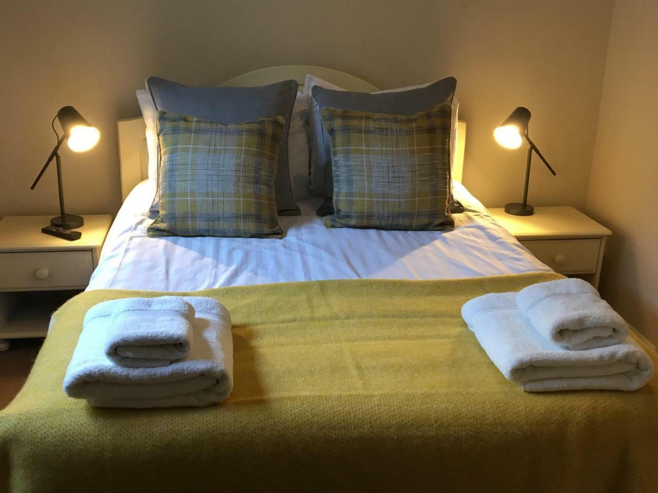The Black Bull Inn Escrick Esterno foto